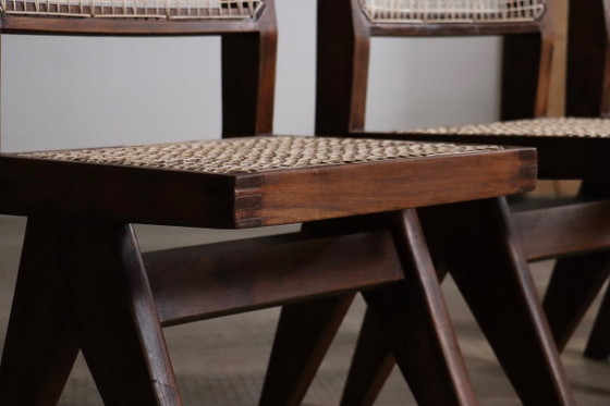 Set van 8 Pierre Jeanneret PJ-SI-25-A armloze stoelen, Chandigarh, 1958 – Eetkamerstoelen, Wood (photo 8 of 17)
