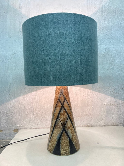 Grote tafellamp met conische keramische voet, studio keramiek, design uit de jaren 70/80