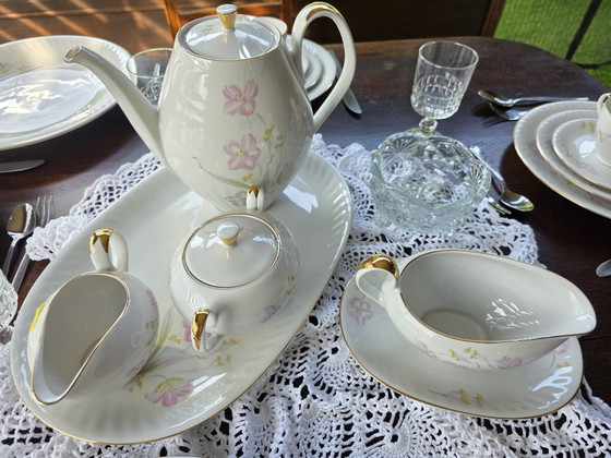 Image 1 of Beautiful pre-war 1918-1945 Arzberg 12-person coffee/dinner service