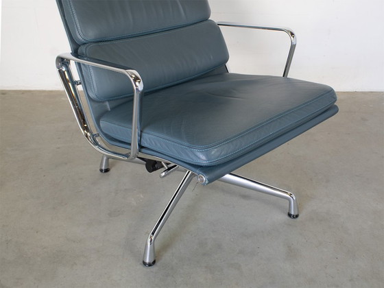 Vitra EA 222 Softpad Poltrona Pelle, Charles Eames. – Poltrone, Leather (photo 8 of 11)