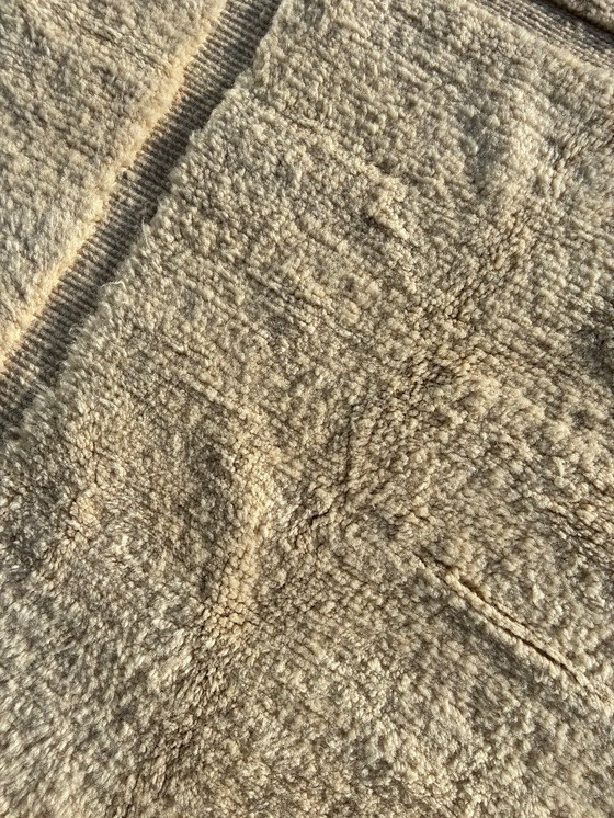 Image 1 of Handgeweven Marokkaans Mrirt-tapijt – 220 × 320 cm – Natuurlijke wol