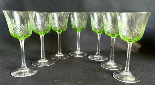 Antikes 7er-Set Römer Weingläser – Grünes Uranglas / Vaselineglas (ca. 1910) Jugendstil / Art Déco – glazen karaffen, Crystal