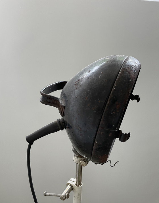 Image 1 of MetalMed vintage schijnwerper lamp