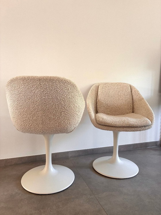 Image 1 of Mid-Century Modern style table and chairs, Juntoo