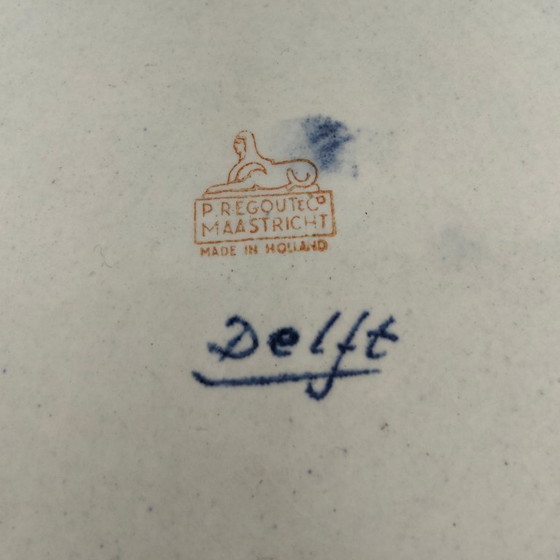 Image 1 of Vaso con coperchio vintage Royal Sphinx Maastricht in porcellana