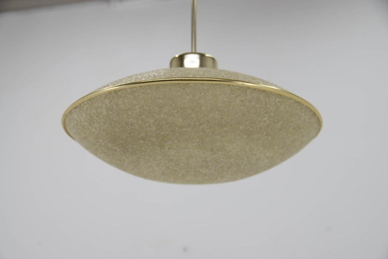 Image 1 of Suspension OVNI de style allemand des années 1970 en résine texturée