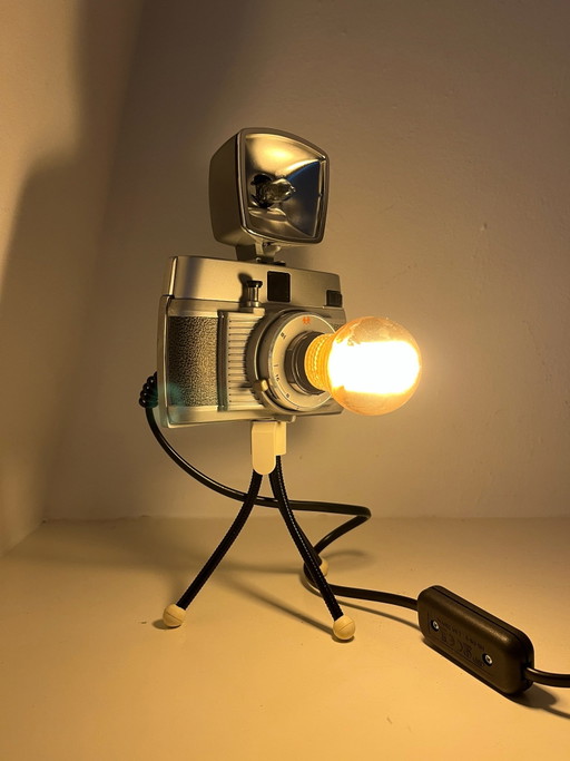 Lámpara de diseño de cámara vintage