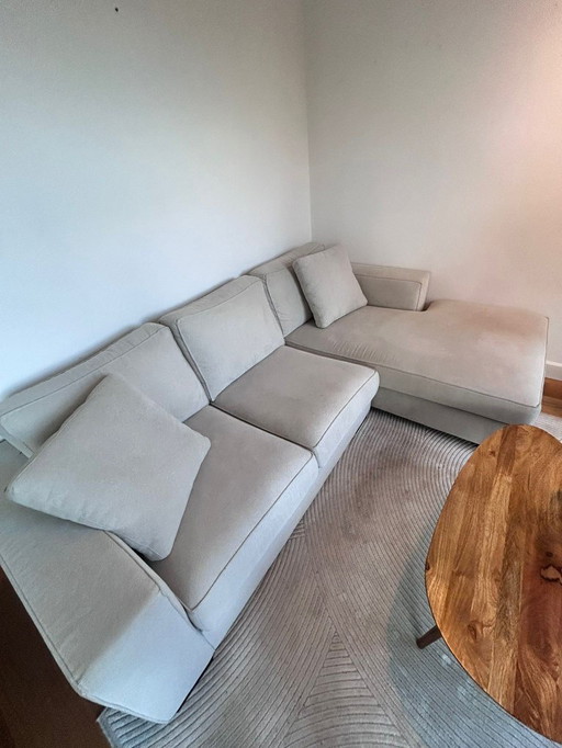 Luxury beige corner sofa in top condition - New price €1802 - now for less than half!