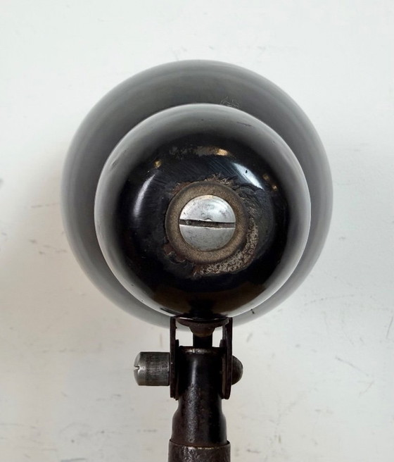 Image 1 of Industriële zwarte geëmailleerde Bauhaus bureaulamp, jaren 30