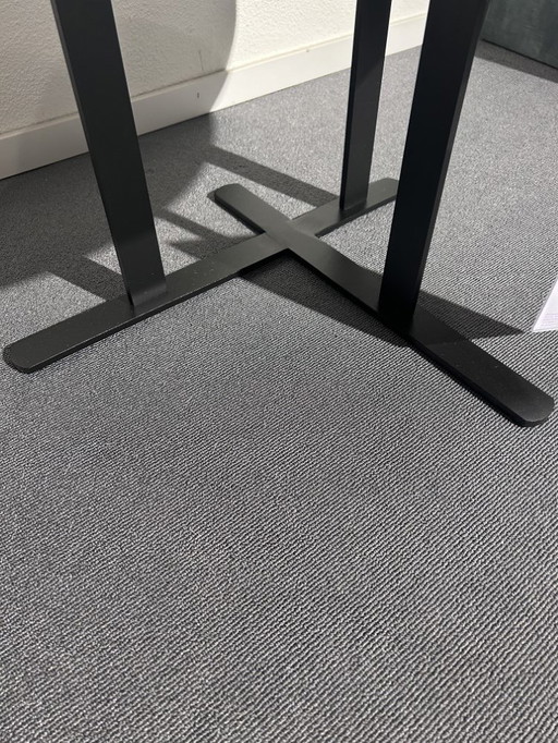 Mesa auxiliar baja Montel Rondo