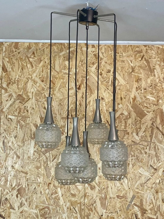 Image 1 of Lampada da soffitto anni '60 e '70, lampada a sospensione, lampada a cascata, design spaziale in vetro, anni '70