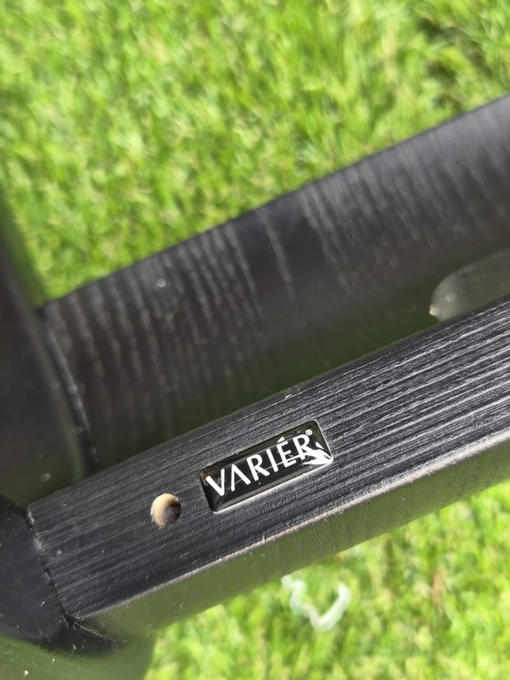 Image 1 of Chaise à genoux Varier, chaise ergonomique grise et noire