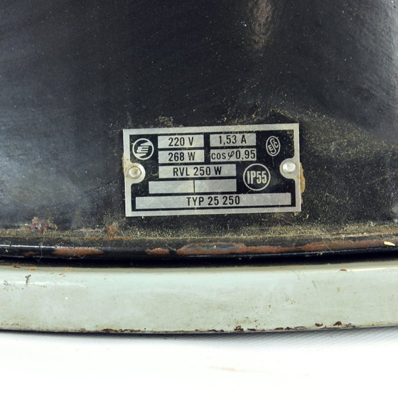 Image 1 of Extra große industrielle Emaille-Pendelleuchten von Elektrosvit, Tschechoslowakei, 1960er Jahre