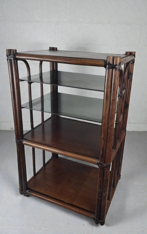 Bamboo shelf with smoked glass, 1970s – Shelving unit (photo 3 of 14)
