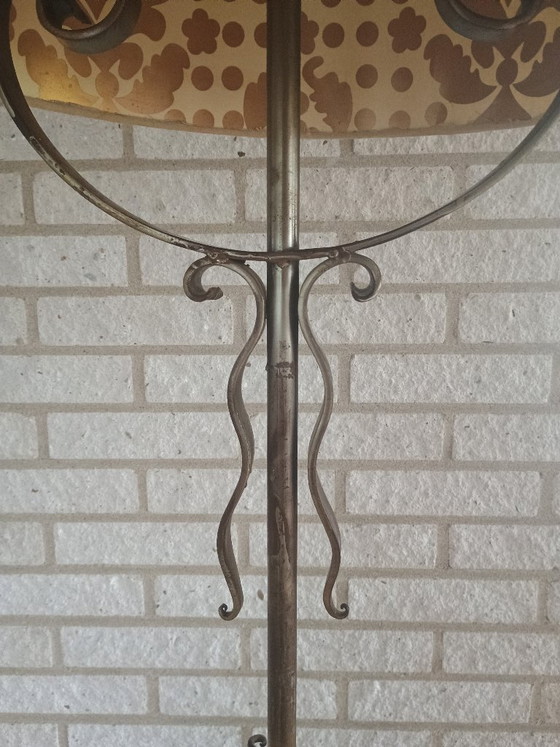 Image 1 of Elegant adjustable wrought iron floor lamp