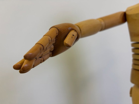Figura articulada artística de tamaño infantil, años 80 – Esculturas, Metal, Madera (photo 2 of 15)