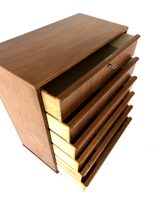 Image 1 of Vintage Deense teakhouten ladekast ‘60