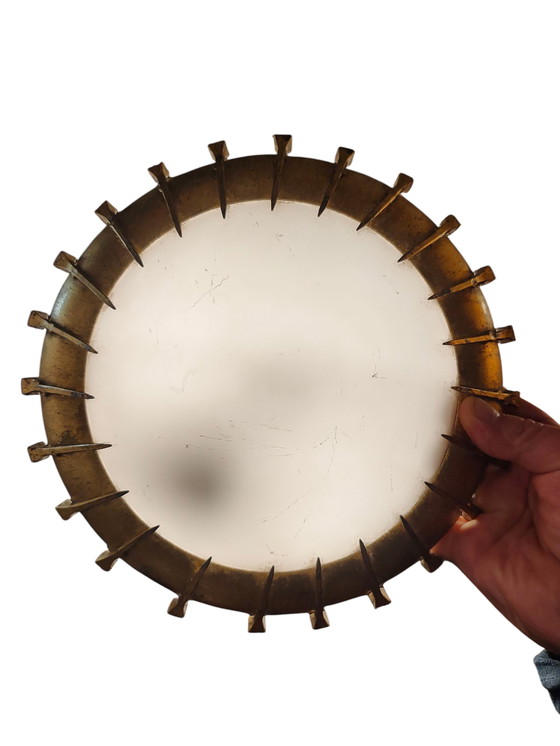 Image 1 of Französische Sunburst Nagellampe 1940er Blattgold Opalglas Brutalist Design / French Sunburst Wall Lamp 1940s Gilded Opaline