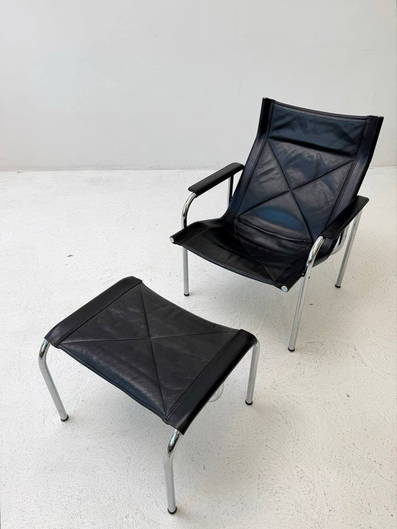 Image 1 of Mid Century 1127 Fauteuil En Cuir Noir De Strässle, 1960Er Avec Ottoman