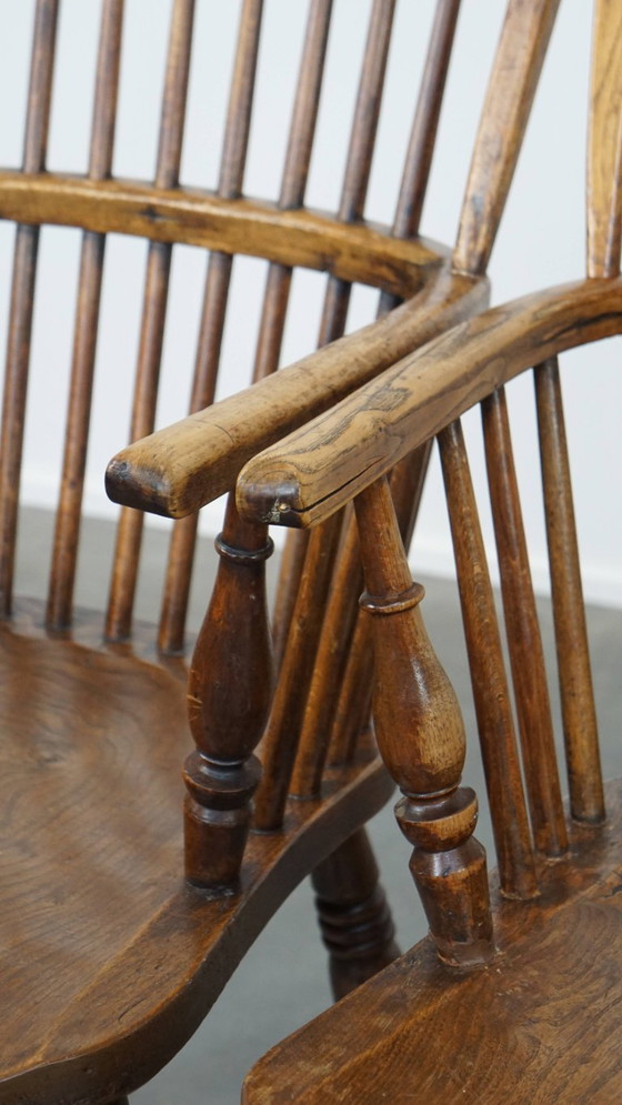 Image 1 of 4x Antike englische Windsor Stühle aus dem 19. Jahrhundert aus Ulmenholz
