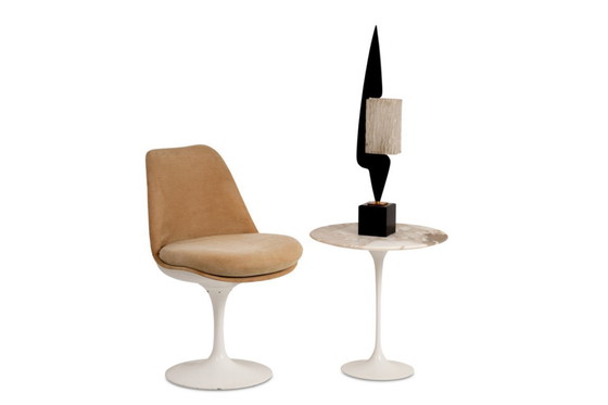 Image 1 of Eero Saarinen, pour Knoll International. Guéridon « Tulipe » ovale. Vers 1950