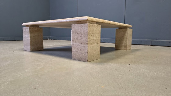Image 1 of Table basse en travertin, années 1970, Italie