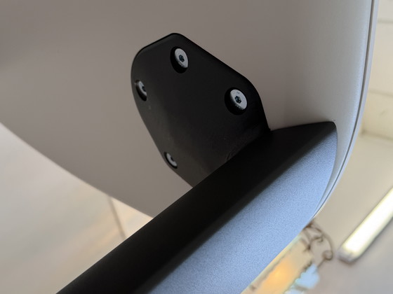 Image 1 of Table de salle à manger Leolux Tico NEUVE