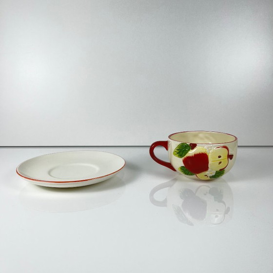 Image 1 of Set of 4 cups with saucers, "Apple" style earthenware