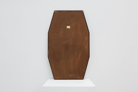 Image 1 of Miroir octogonal graphique du milieu du siècle avec cadre en bois et miroir noir, années 1960.