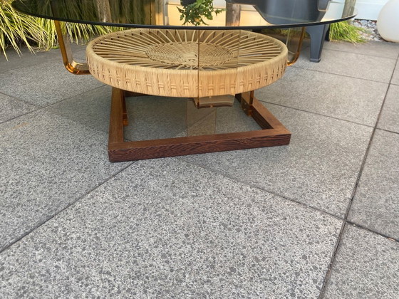 Image 1 of Couchtisch im Weltraumdesign