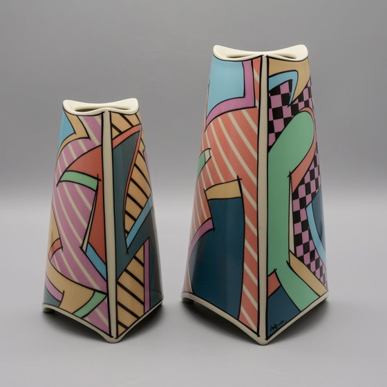 Image 1 of Dorothy Hafner for Rosenthal "Flash" Vase Duo, Allemagne 1980 Memphis Group Era