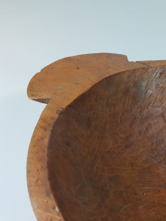 Image 1 of Antica ciotola in legno intagliata a mano, fruttiera Molle