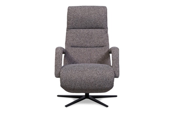 Image 1 of CV-142 armchair