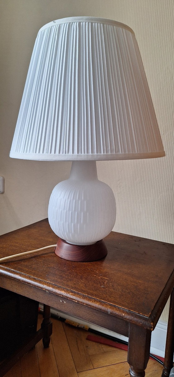 Image 1 of Lámpara de diseño de madera de teca