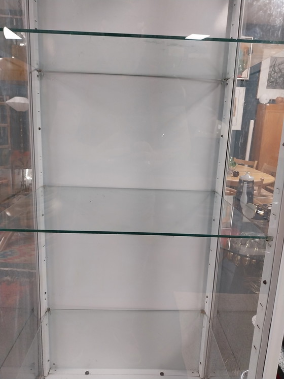 Image 1 of 1 mobiletto da farmacia in metallo bianco, anni '50, prodotto in Polonia