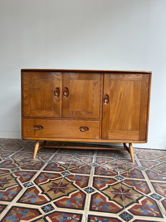 Image 1 of Modelo Windsor 467 – Luciano Ercolani para Ercol (Reino Unido)