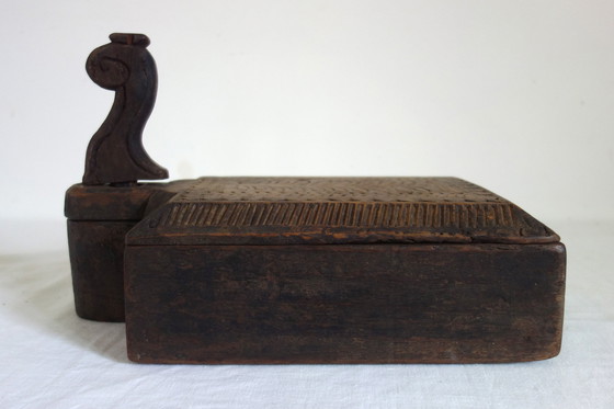 Image 1 of Boîte à Épices Sculptée à la Main, 19ème Siècle, Inde