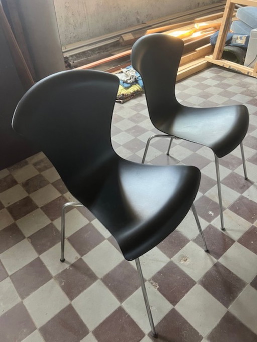 2x Kartell Nihau color black dining chairs