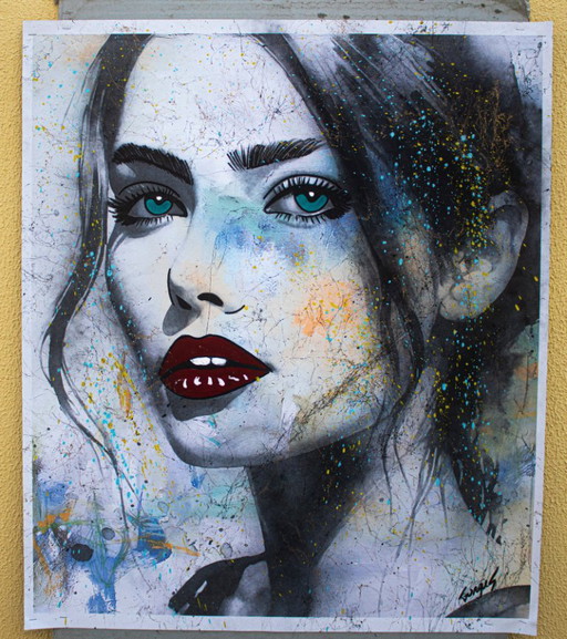 Gongas - Suspicious - Artist Canvas – schilderijen tekeningen
