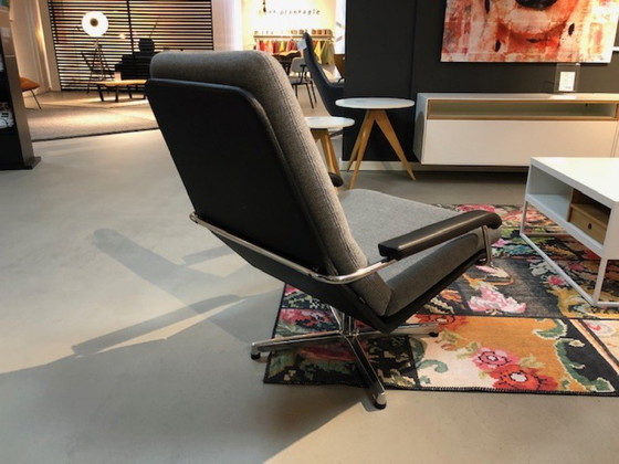 Image 1 of Gelderland 400 armchair