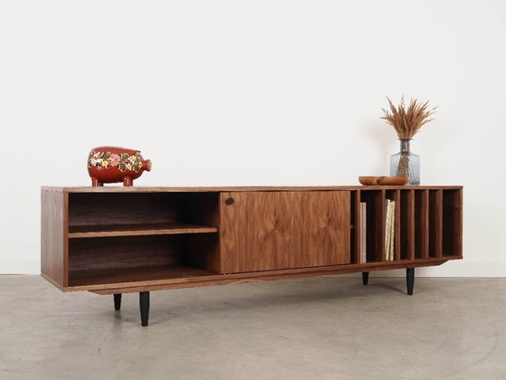 Image 1 of Notenhouten dressoir, Scandinavisch design