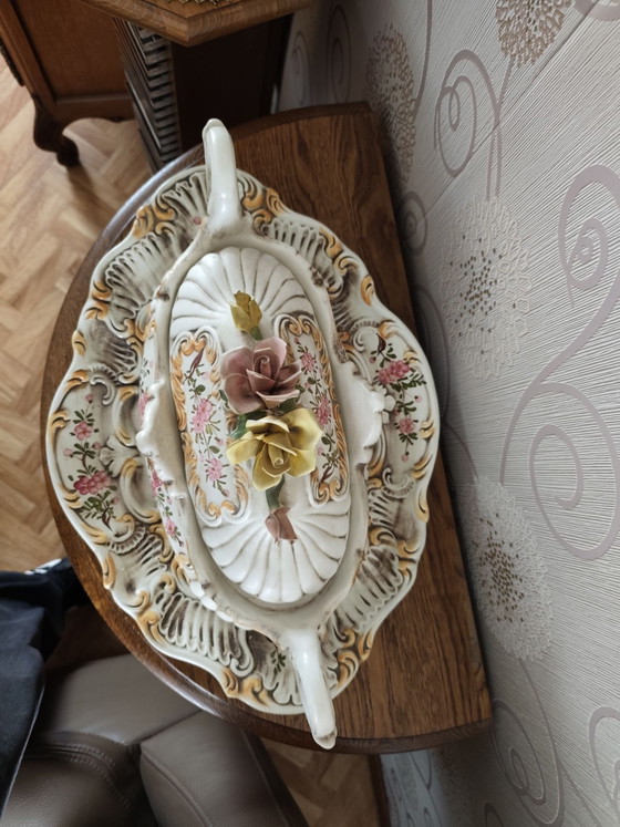 Vintage ceramic soup tureen with matching underplate – Tableware (photo 2 of 9)
