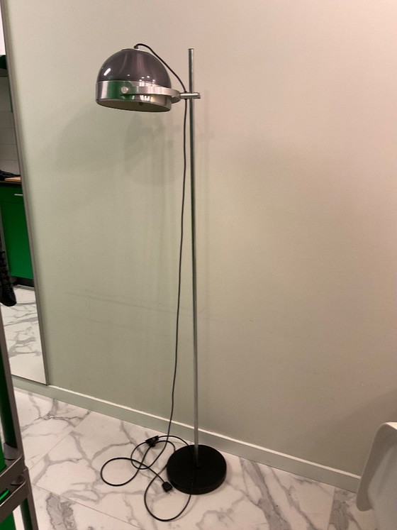 Lampadaire des années 60 – Aluminium, Fonte (photo 2 of 5)