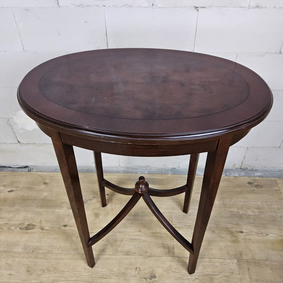 Image 1 of Vintage mahonie houten fineer Edwardian stijl bijzettafel / koffietafel / sidetable