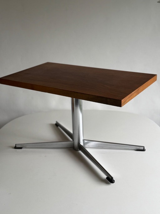 Table d'appoint en teck et chrome