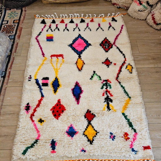 Tapis en laine naturelle tissé main traditionnelle taille 1,5/2,5 m