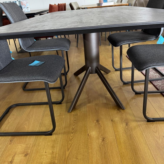 Image 1 of bert plantagie Maro eettafel - 180x100