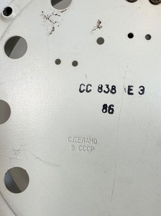 Image 1 of Vintage Sovjet plafond- of wandlamp met melkglas, jaren 80