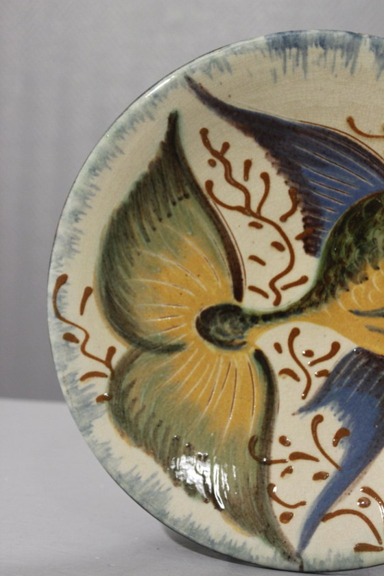 Image 1 of Puidgemont - Gran plato de pared con motivo de peces, terracota vidriada, España, siglo XX
