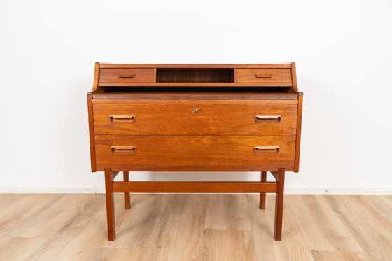 Image 1 of Escritorio de Arne Wahl Iversen